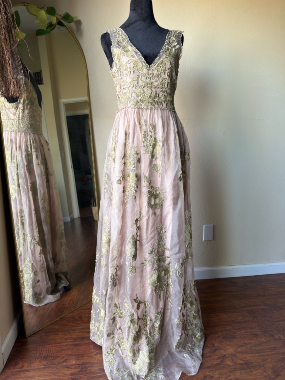 Bhldn Lenox gown embroidered floral appliqué Anthropology size us 6 Preowned - Picture 6 of 15